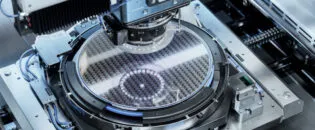 Advanced Temperature Control in Lithography with CSmicro Infrared Sensors