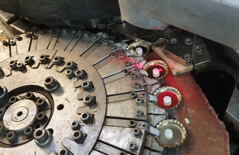 Optris CTlaser 4M for Food Packaging and Beyond