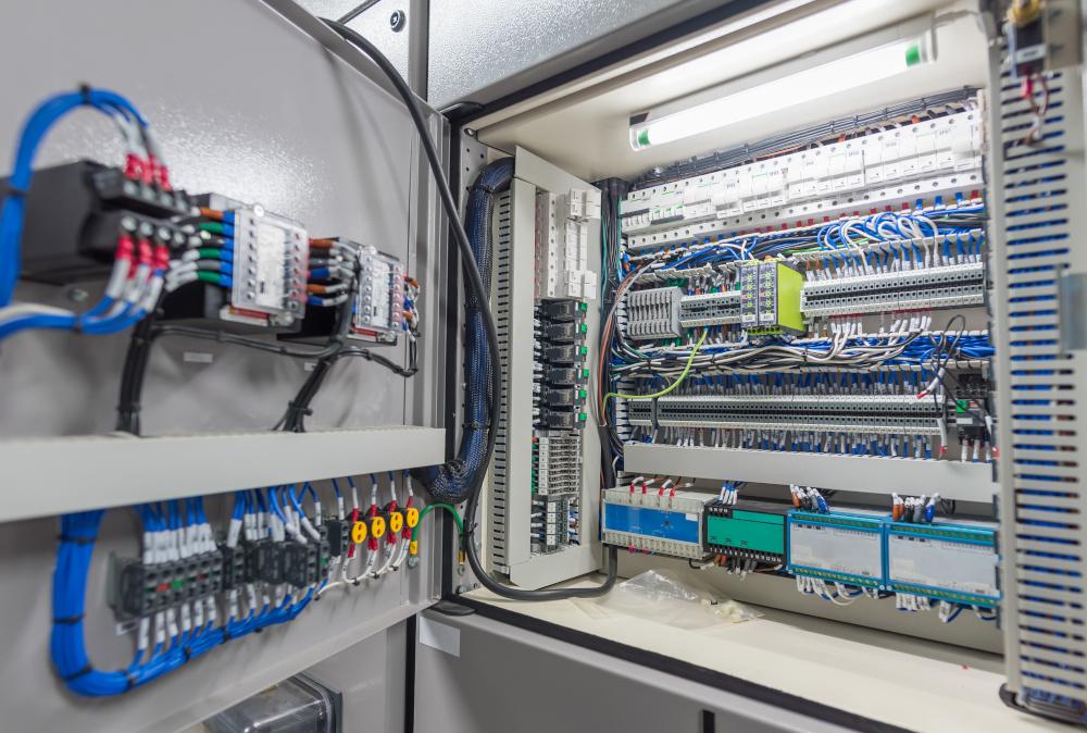 The Future of Predictive Maintenance: Smart IR Solutions for Control Cabinets