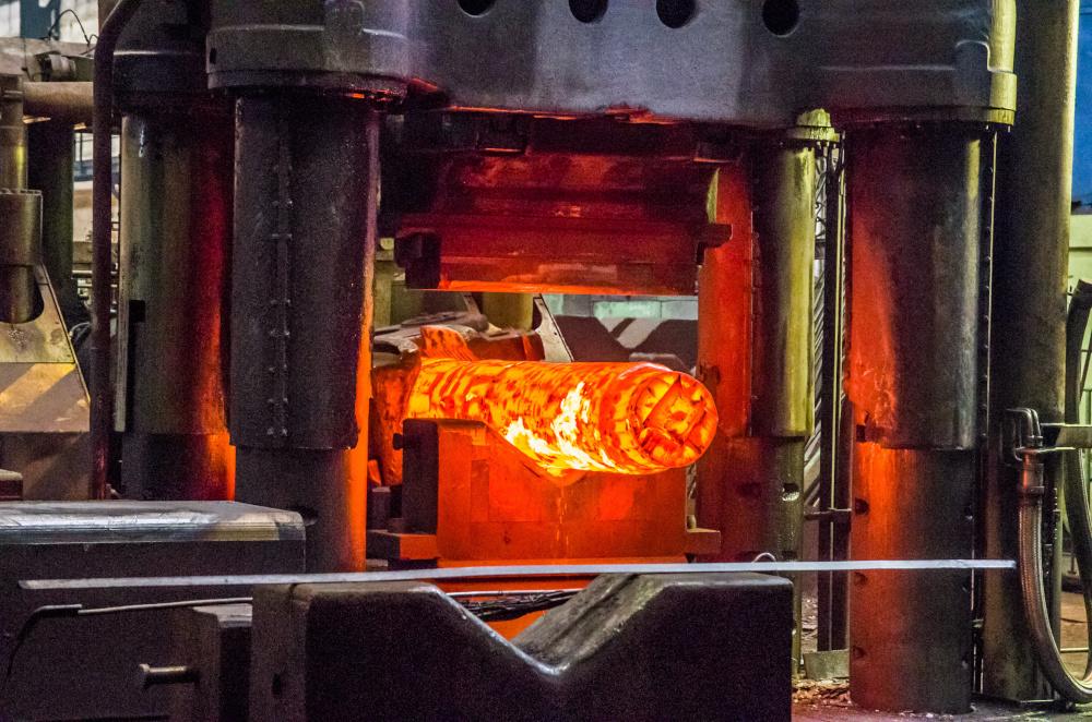Enhance Steel Forging with Continuous Infrared Temperature Monitoring
