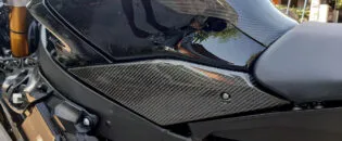 IR Monitoring in Carbon and Plastic Bonding in Automotive Production