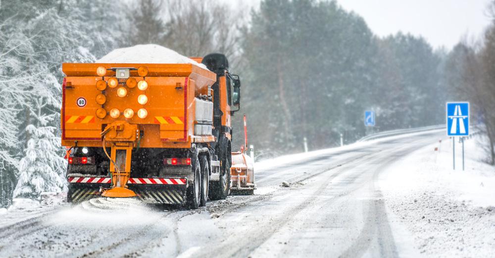 High-Sensitivity Infrared Pyrometers for Real-Time Temperature Road Monitoring on Salt Trucks